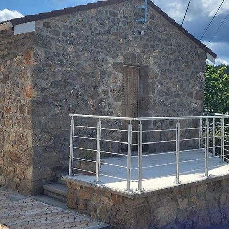 Maisonnette En Pierre Renovee Lamastre Zewnętrze zdjęcie