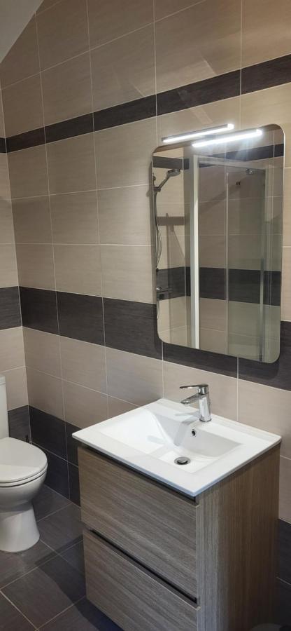 Maisonnette En Pierre Renovee Lamastre Zewnętrze zdjęcie